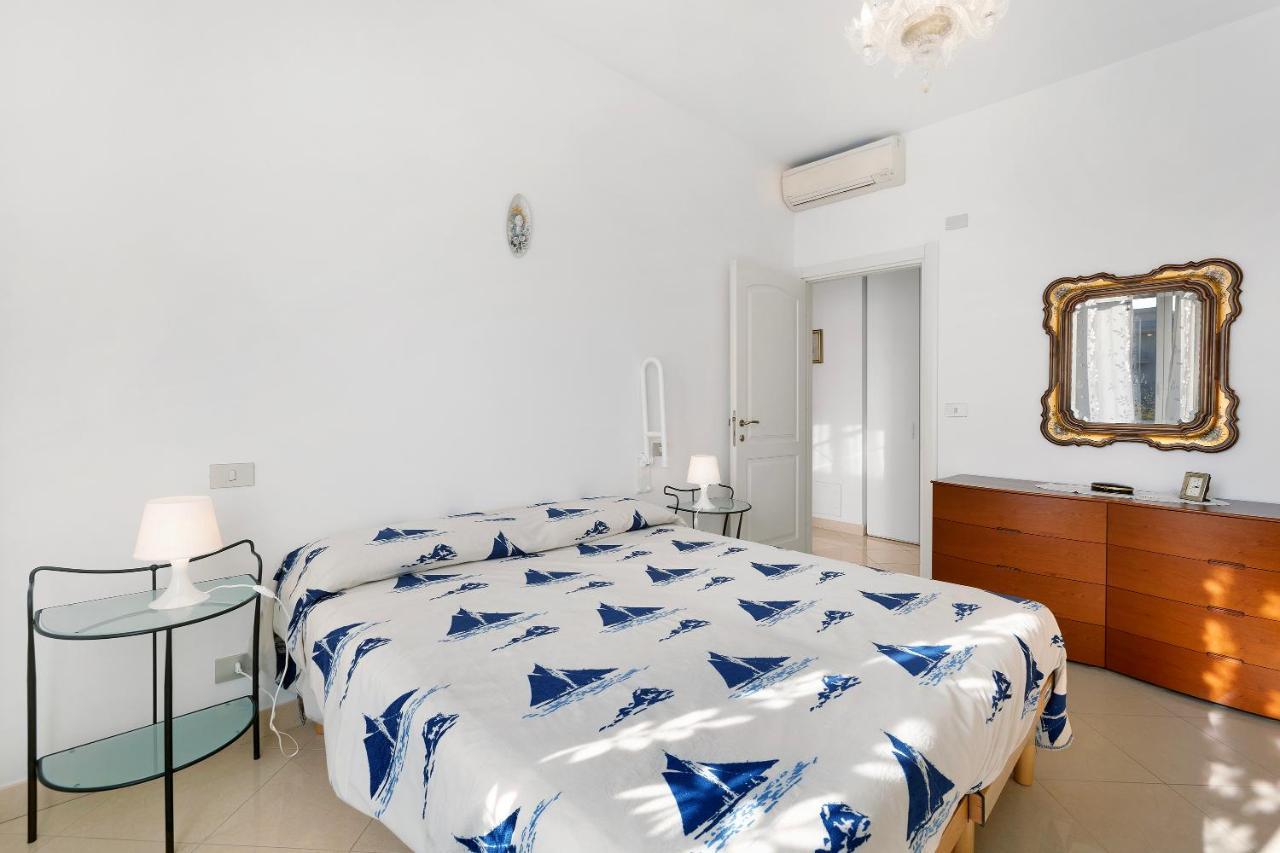 Appartamento Attico Cielo E Mare Spotorno Esterno foto